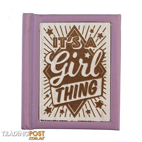 Woodcuts Books - It's A Girl Thing - History & Heraldry - 9781780709697