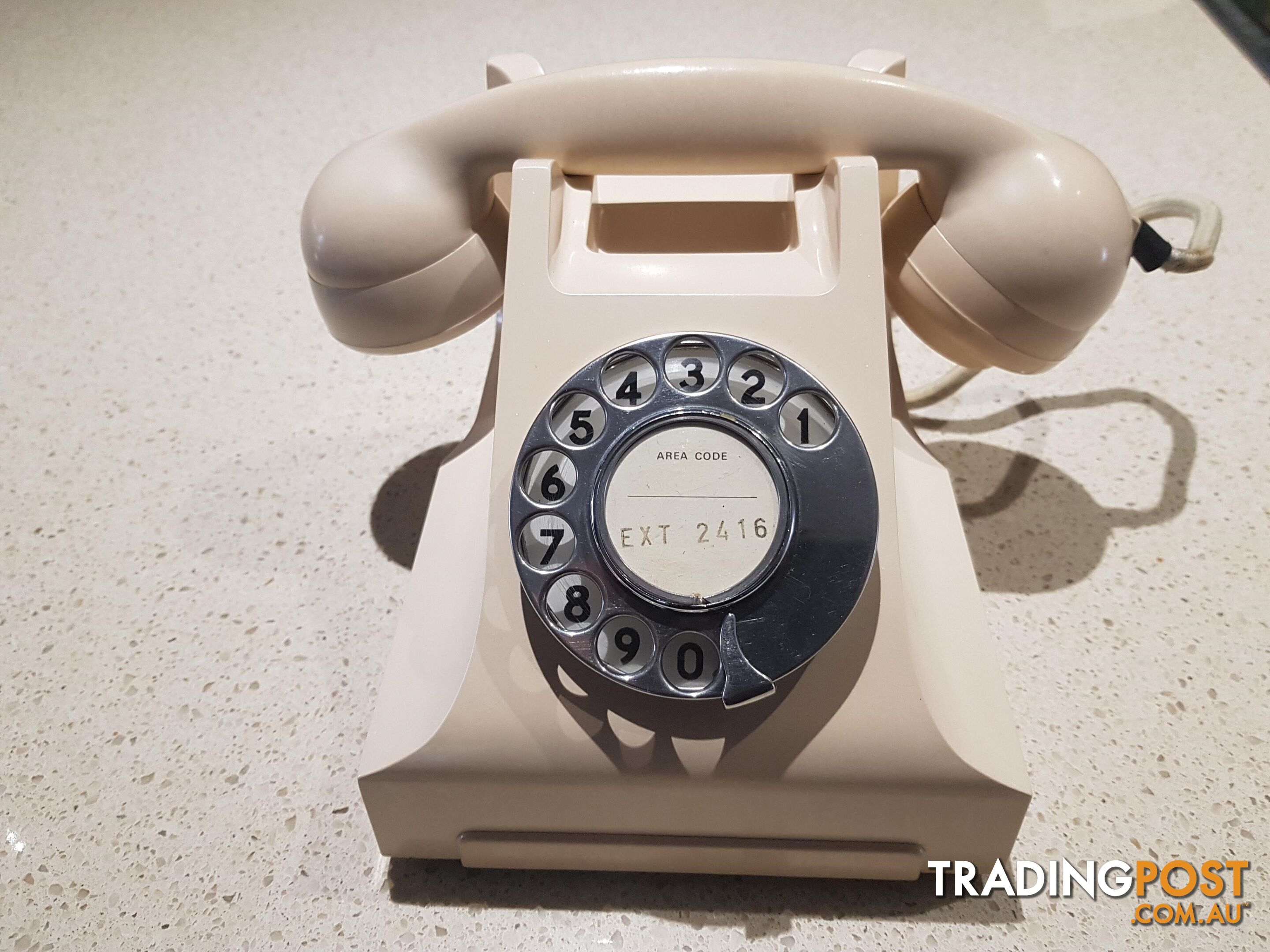 Ivory Bakelite  telephone; S1/400 series circa 1950-60s