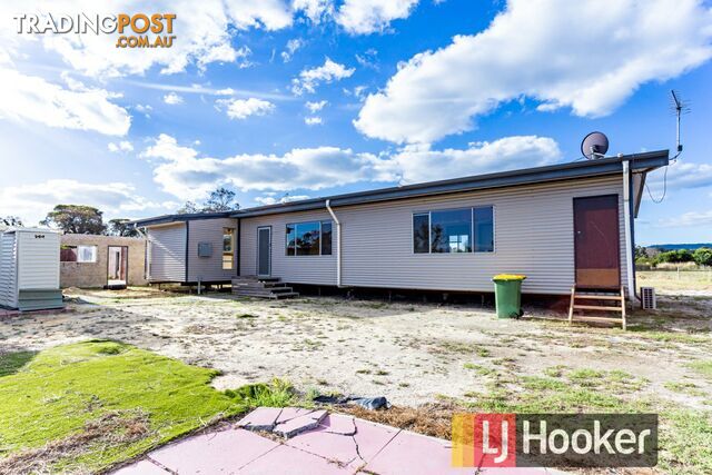 42 Roberts Road HAMEL WA 6215