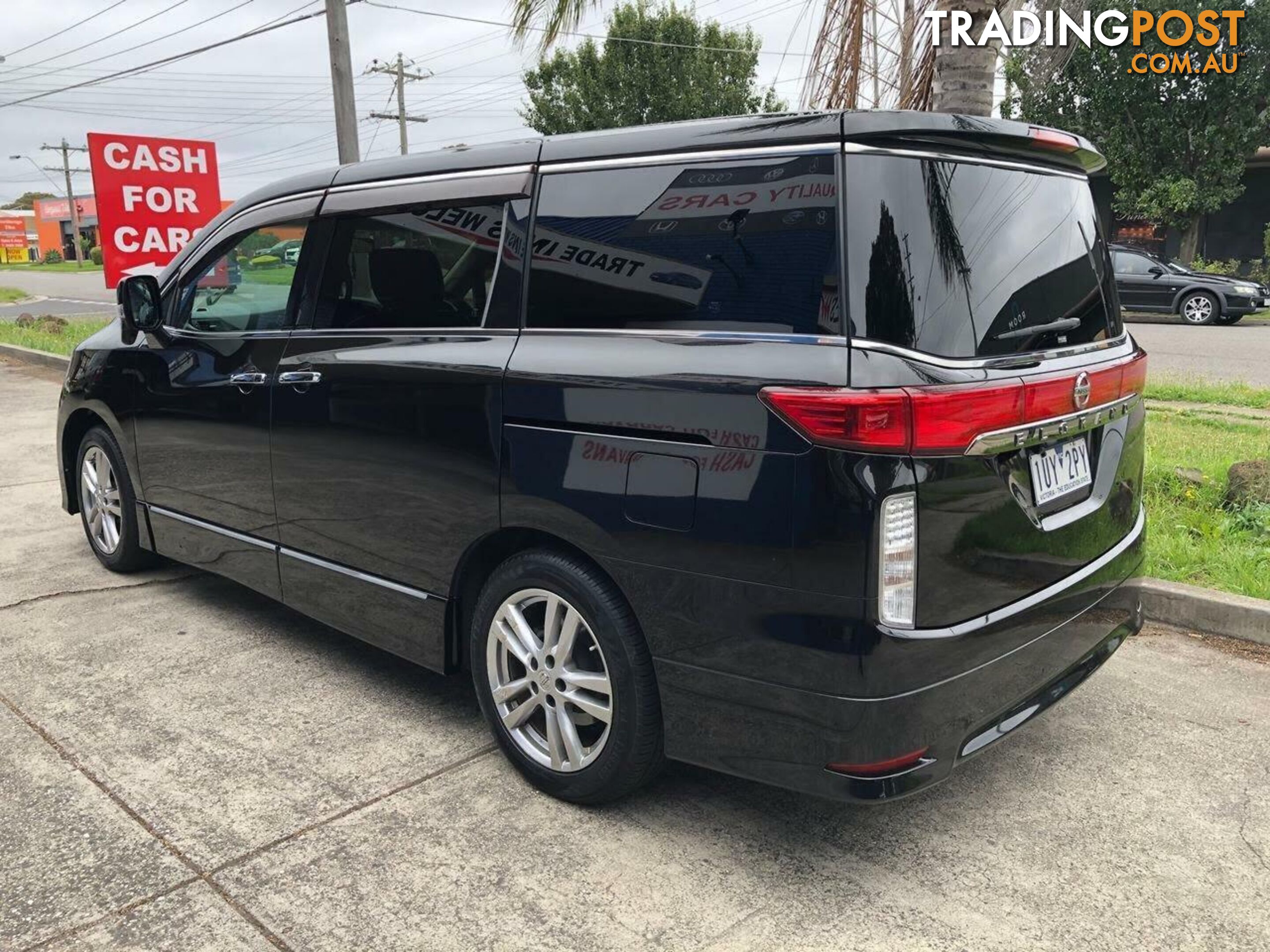 2011 NISSAN ELGRAND   -