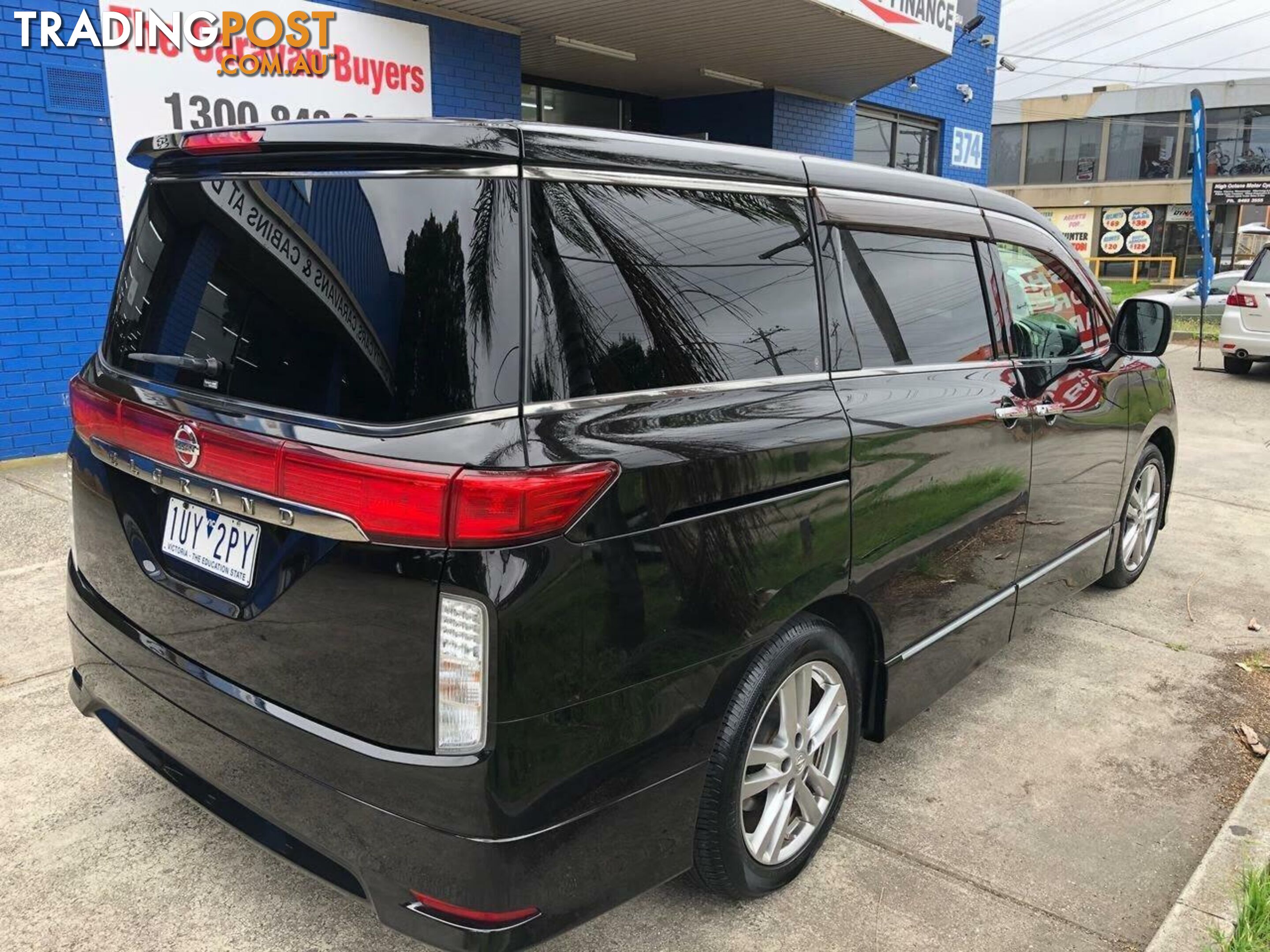 2011 NISSAN ELGRAND   -