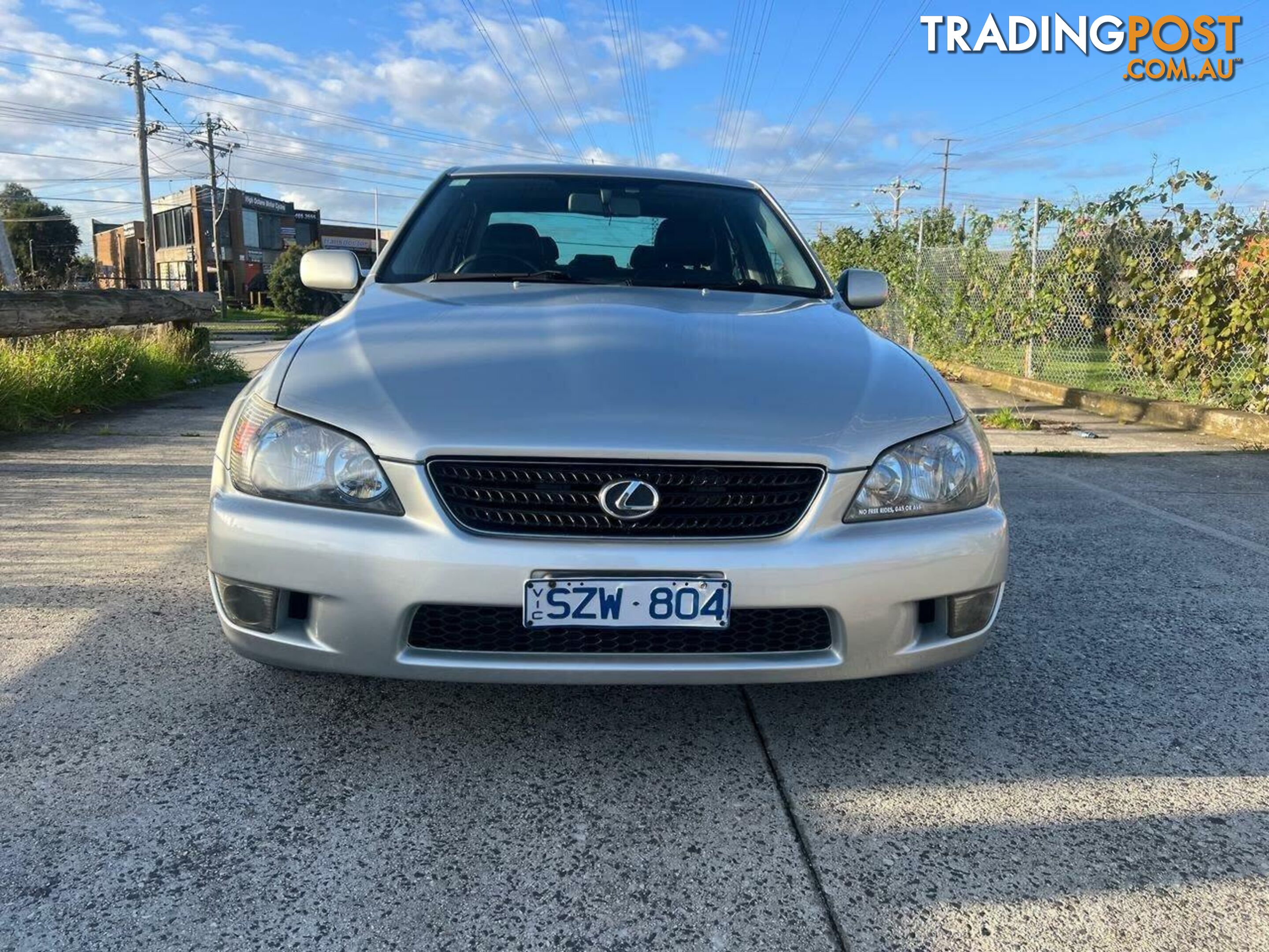 2004 LEXUS IS200  GXE10R SEDAN