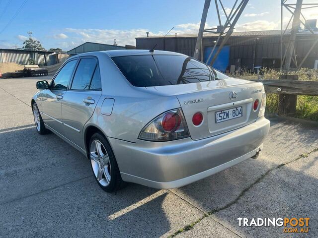 2004 LEXUS IS200  GXE10R SEDAN