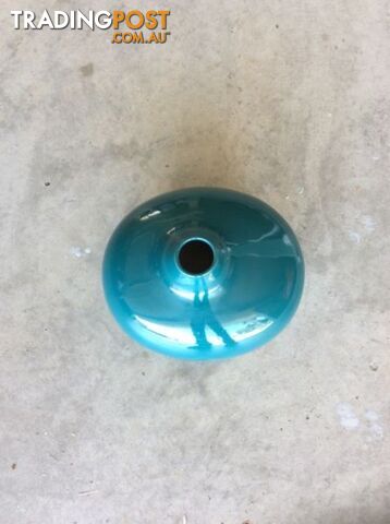 Ceramic vases - photo 2 of 3