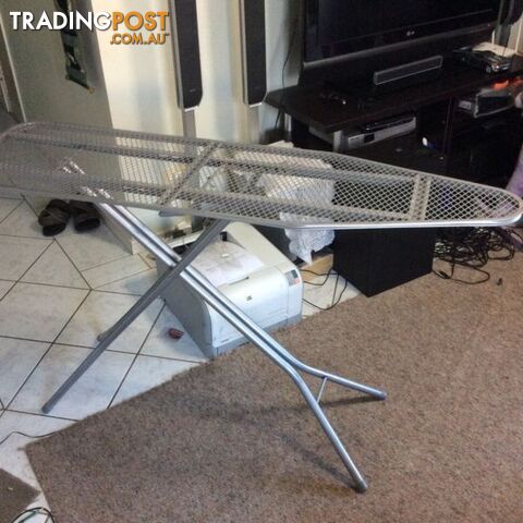 Ironing board - photo 2 of 5