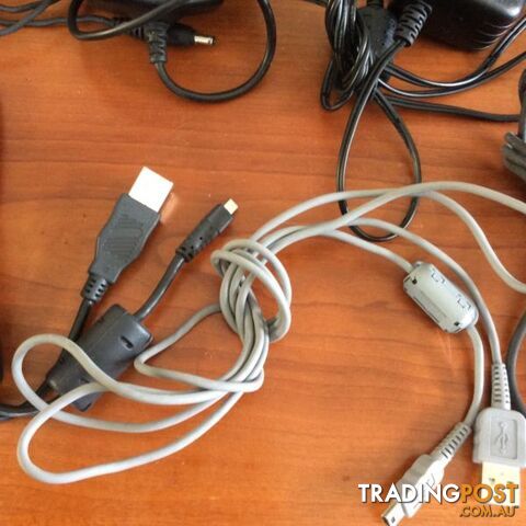 Various phone charger - photo 2 of 4