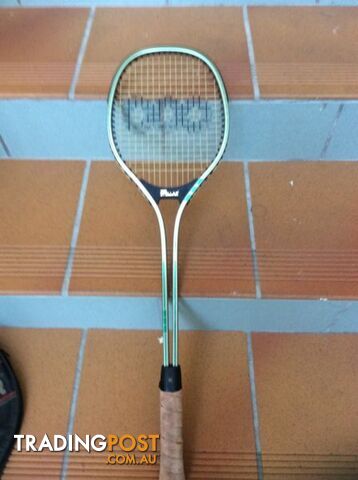 Racquet - photo 2 of 3