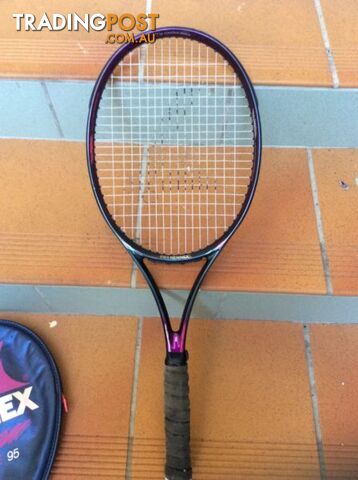 Tennis racquet - photo 2 of 4
