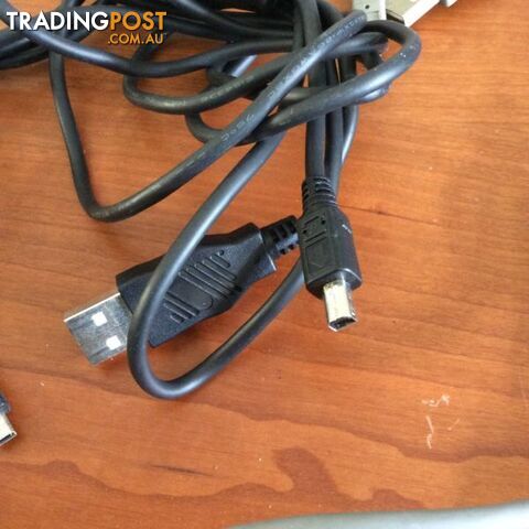 Various phone USB charger - photo 3 of 5
