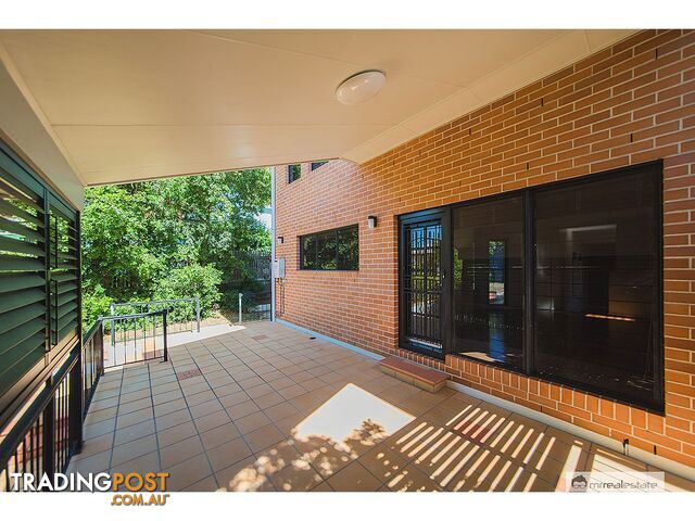 8 Herley Street The Range QLD 4700