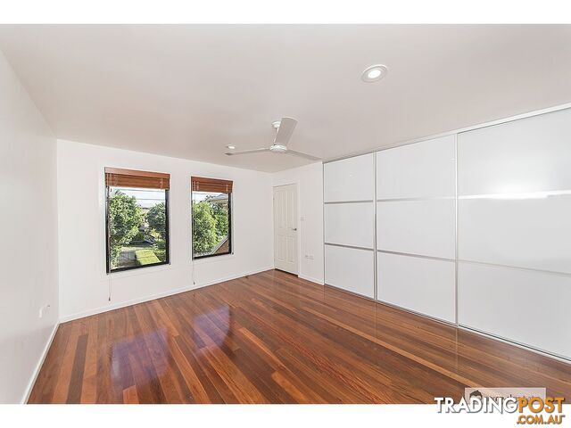 8 Herley Street The Range QLD 4700