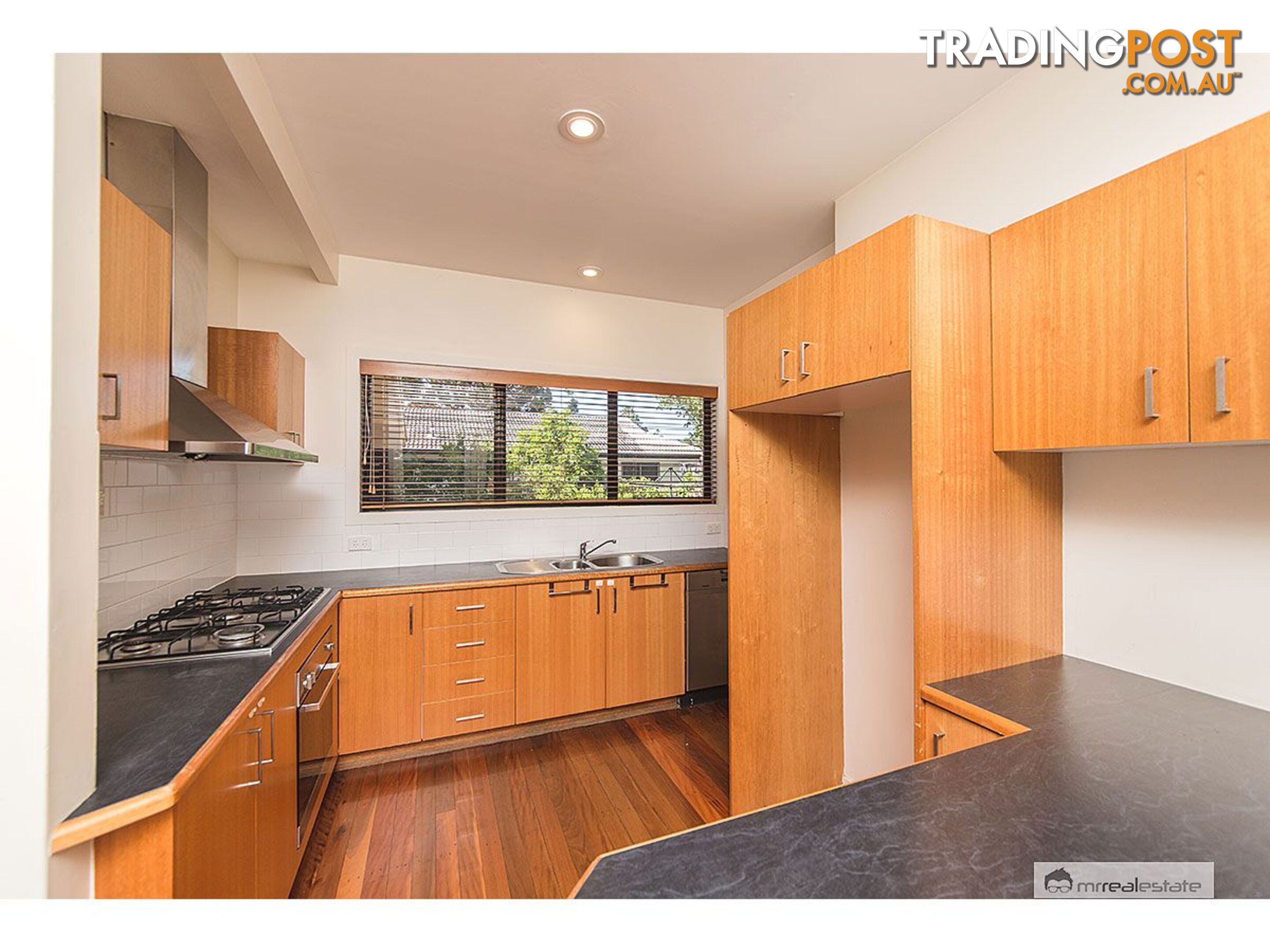 8 Herley Street The Range QLD 4700