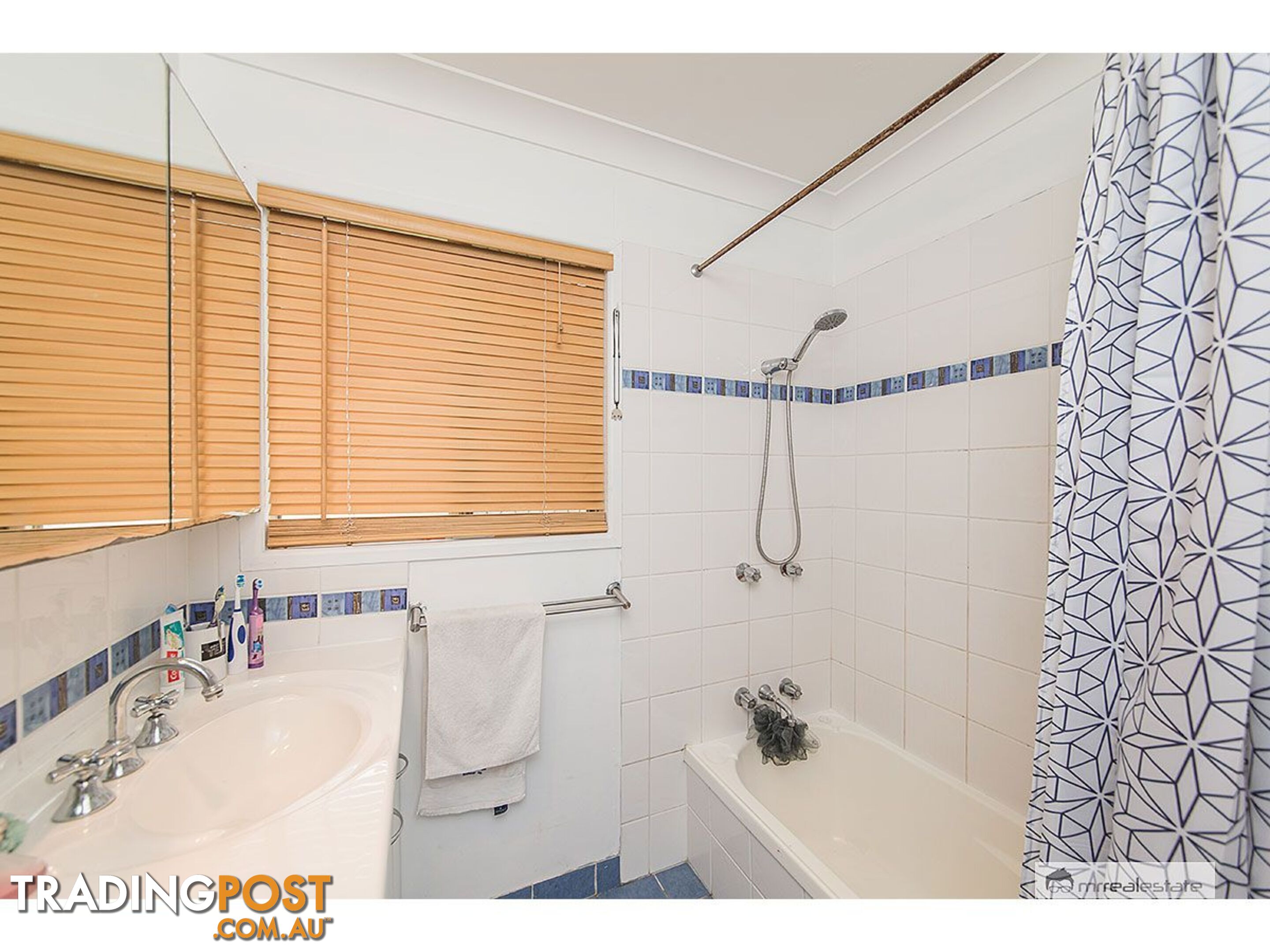 11 Westmoreland Street Kawana QLD 4701