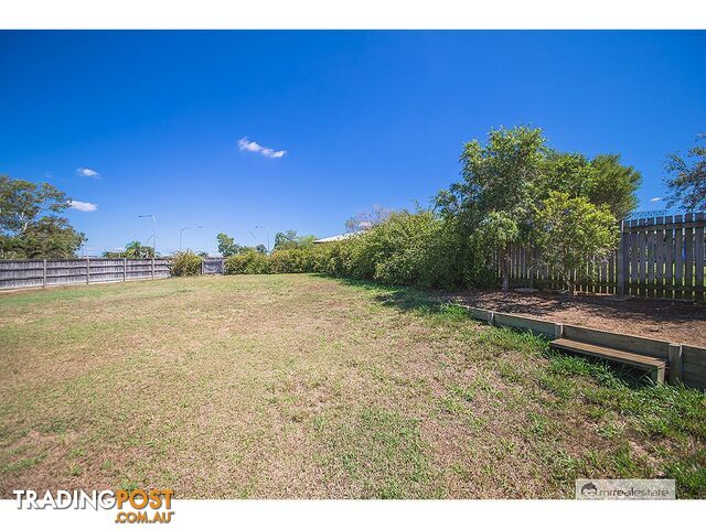 8 Riley Drive Gracemere QLD 4702