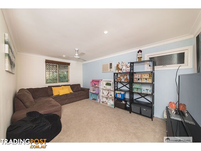 23 Booker Street Park Avenue QLD 4701