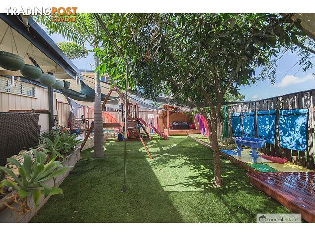 23 Booker Street Park Avenue QLD 4701