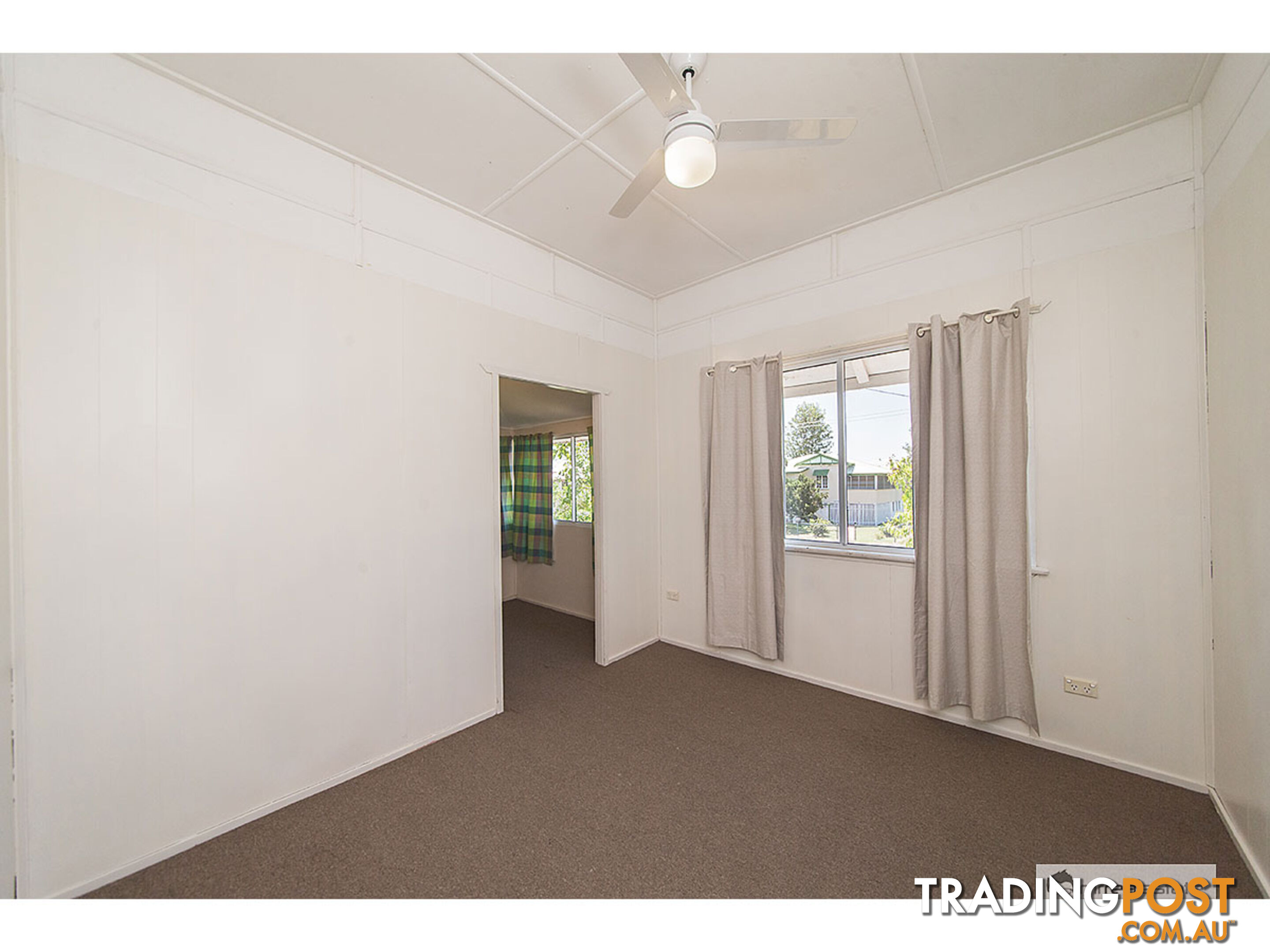 4 Tung Yeen Street Park Avenue QLD 4701