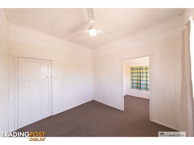 4 Tung Yeen Street Park Avenue QLD 4701