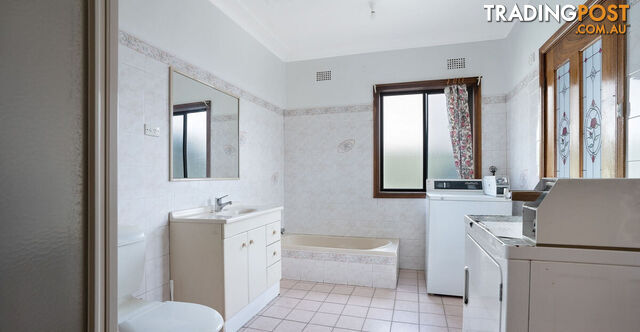 34 Newcastle Street Cringila NSW 2502 - photo 2 of 9