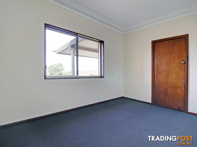 15 Fairfax Road Warrawong NSW 2502