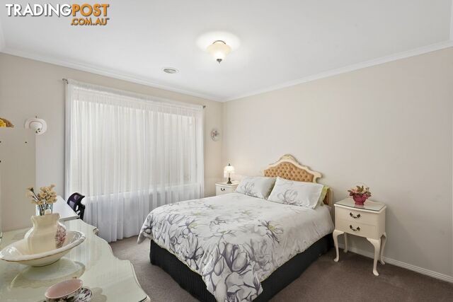 2 Seacrest Walk ST LEONARDS VIC 3223