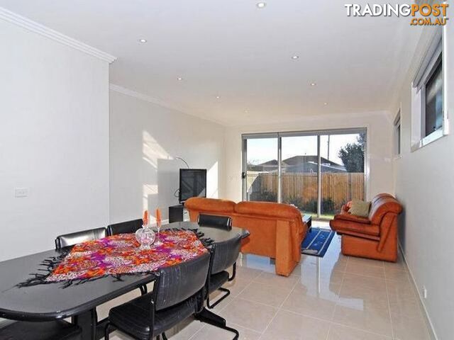 6 Flinders Street INDENTED HEAD VIC 3223