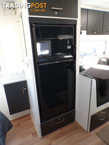 2014 CONCEPT CARAVAN S/N 1890 - photo 3 of 8