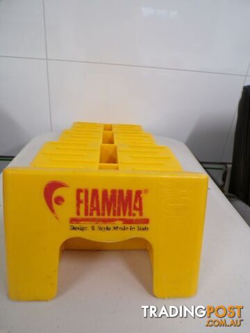 FIAMMA LEVEL RAMPS - STEPPED