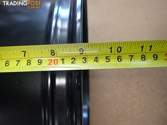 RIM 17X8 - photo 4 of 8
