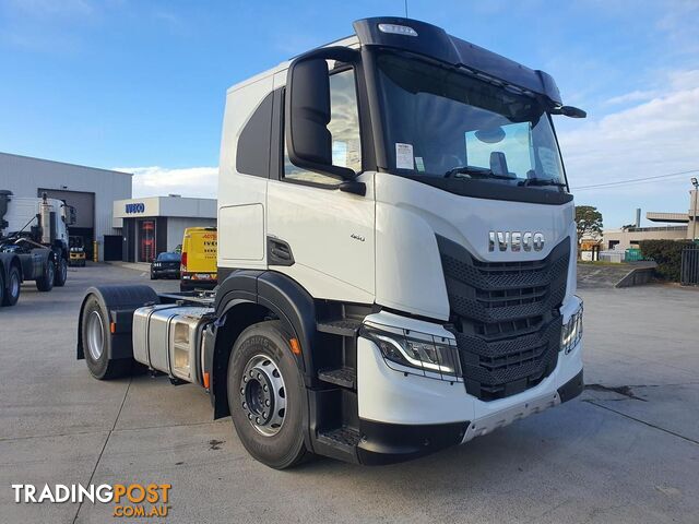 2023 Iveco S-WAY AT440