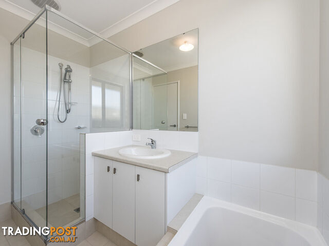 4 Lovage Street TREEBY WA 6164