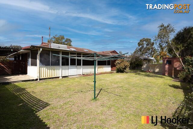 17 Elvington Way THORNLIE WA 6108