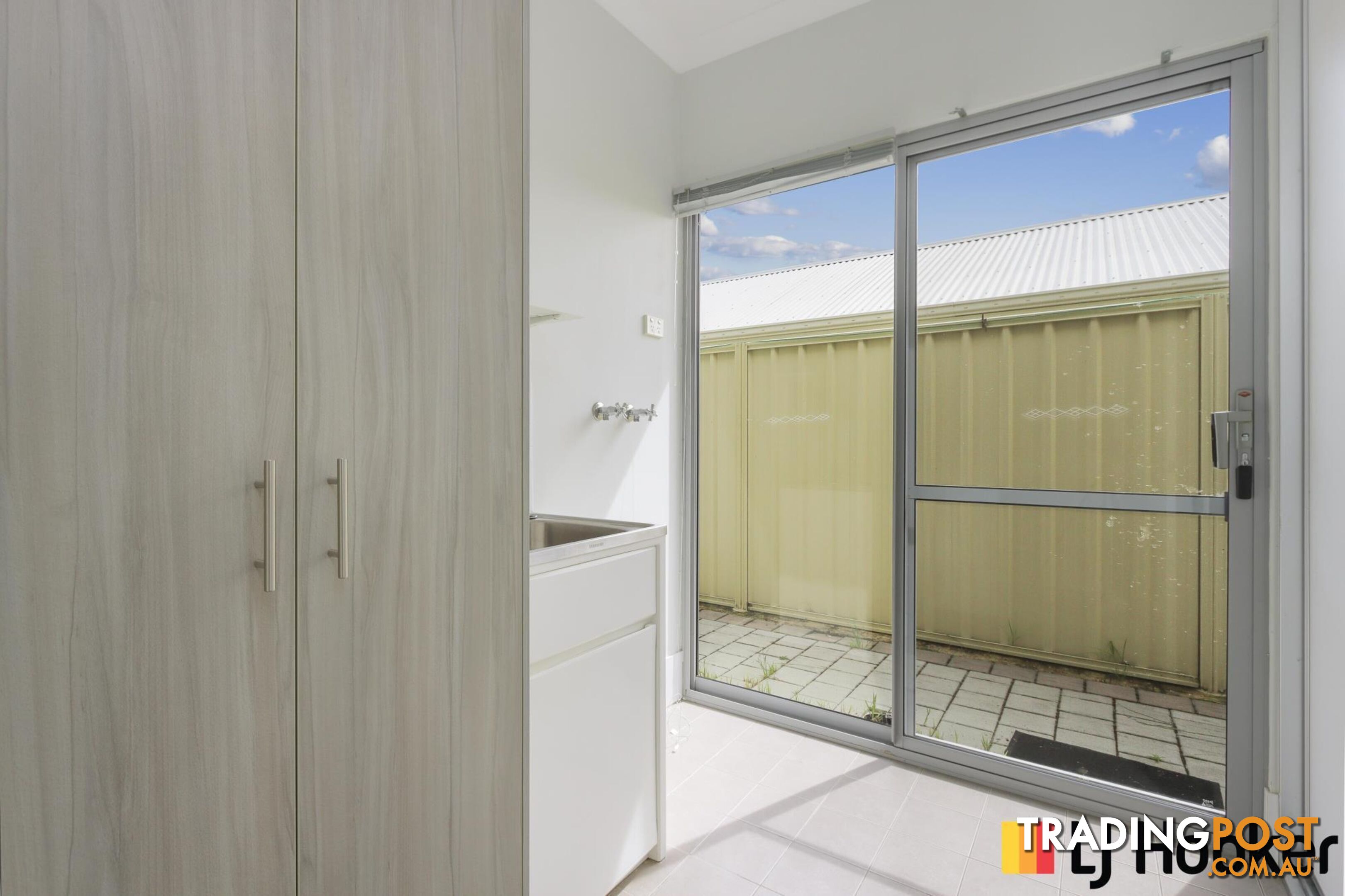 40 Cedar Way MADDINGTON WA 6109