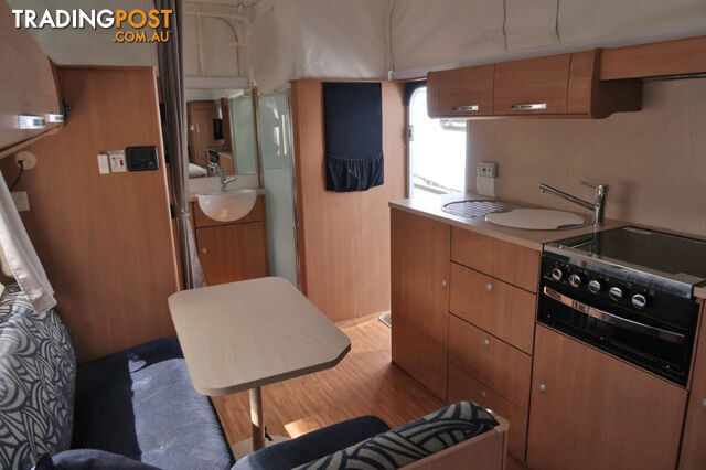 2014 17'6' Jayco Journey pop top - photo 3 of 3