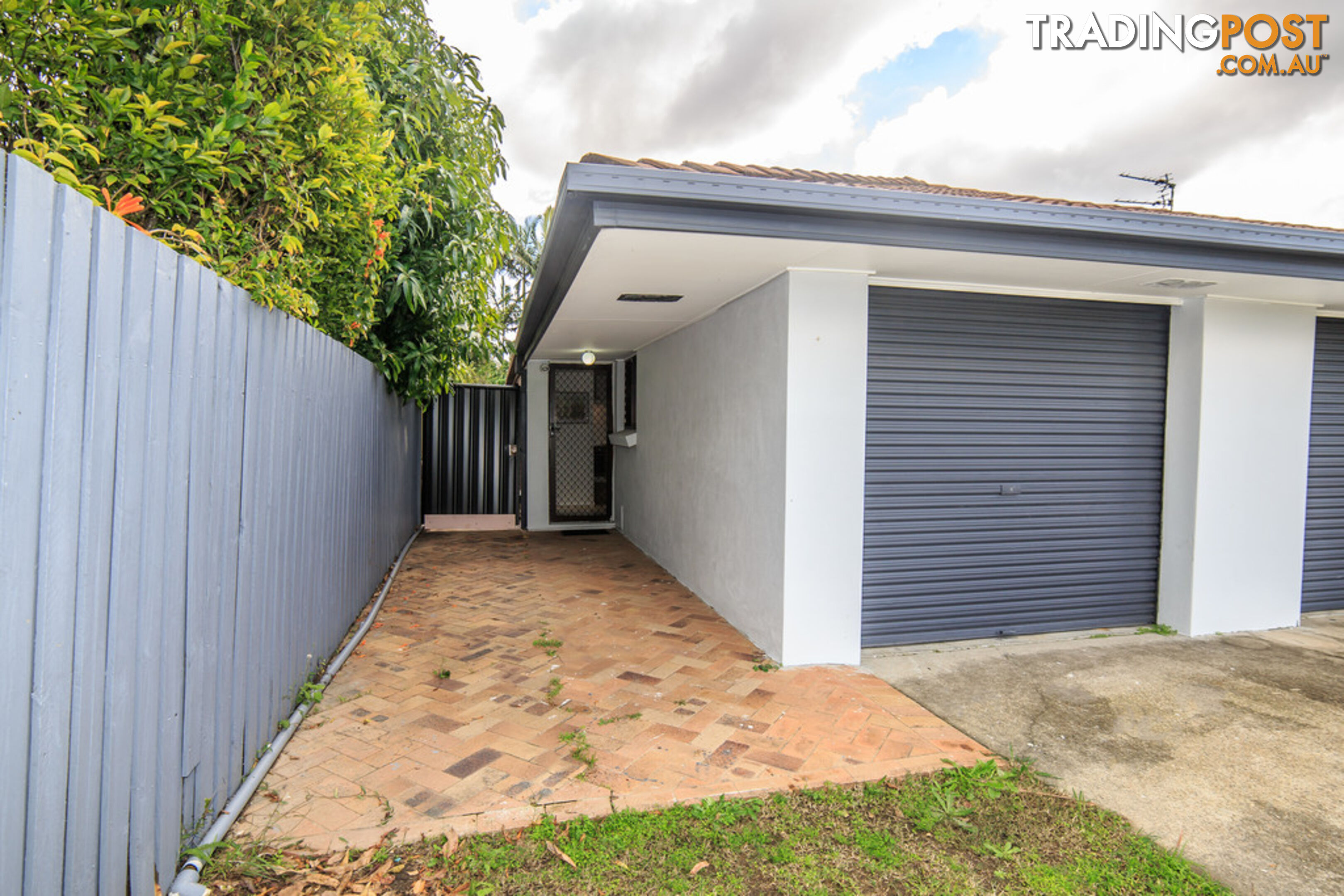 2/9 Elm Court LABRADOR QLD 4215