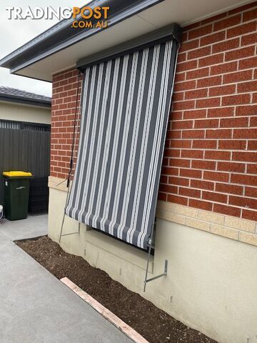 Outdoor window awning