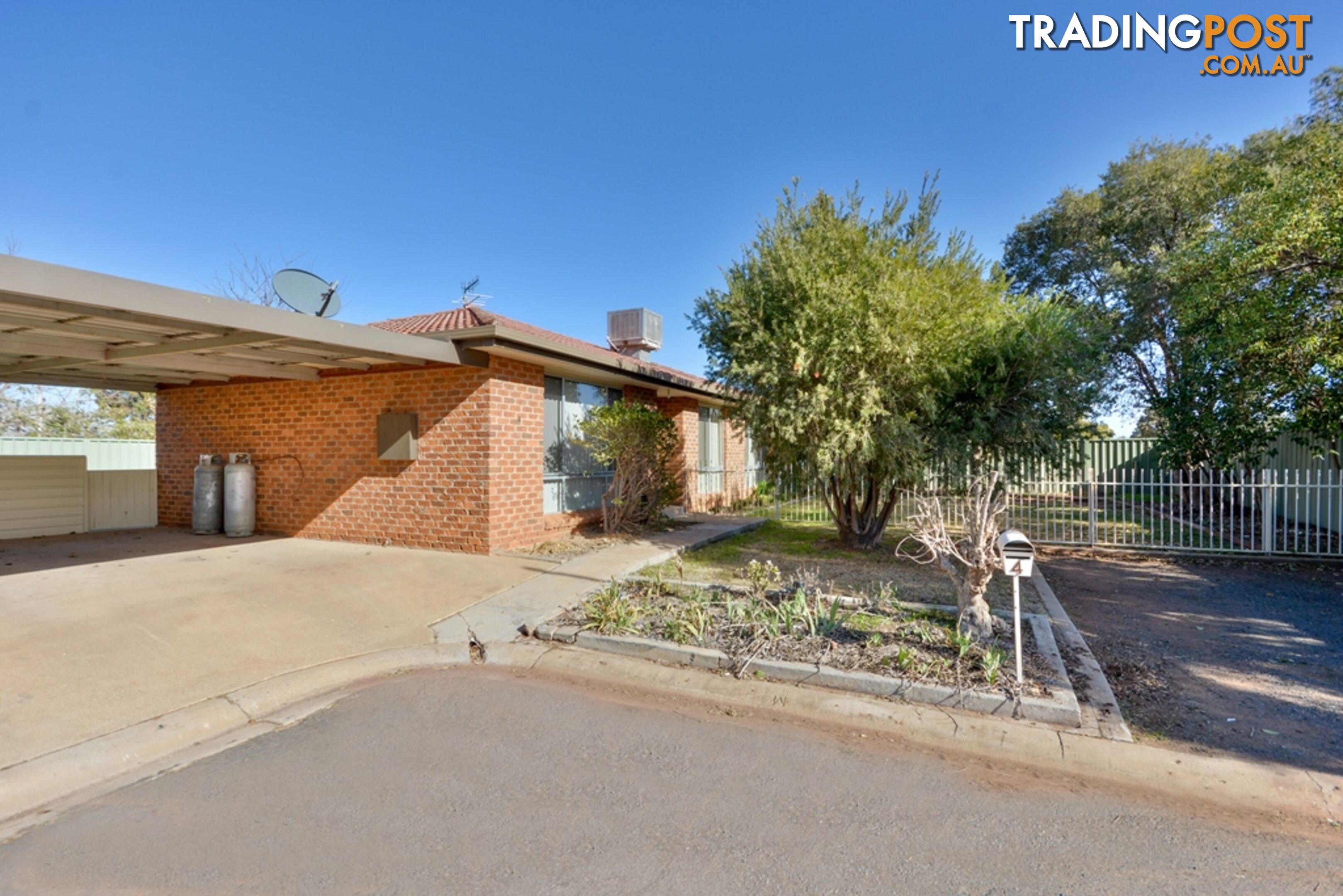 4 Gibson Court GRIFFITH NSW 2680