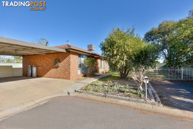 4 Gibson Court GRIFFITH NSW 2680