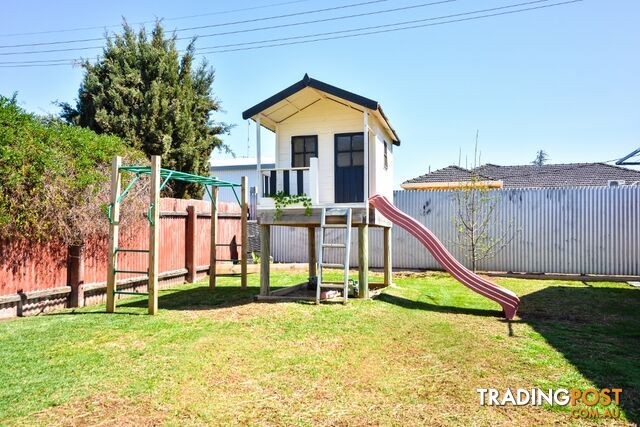 64 Railway Avenue LEETON NSW 2705