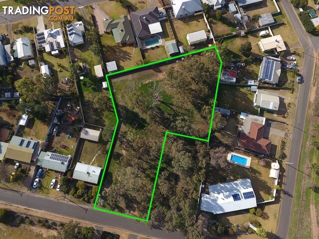 14 Brooks Crescent DARLINGTON POINT NSW 2706