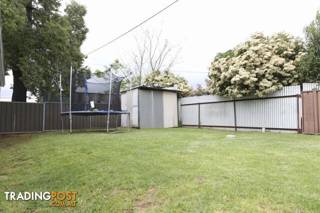 16 Yanco Avenue LEETON NSW 2705