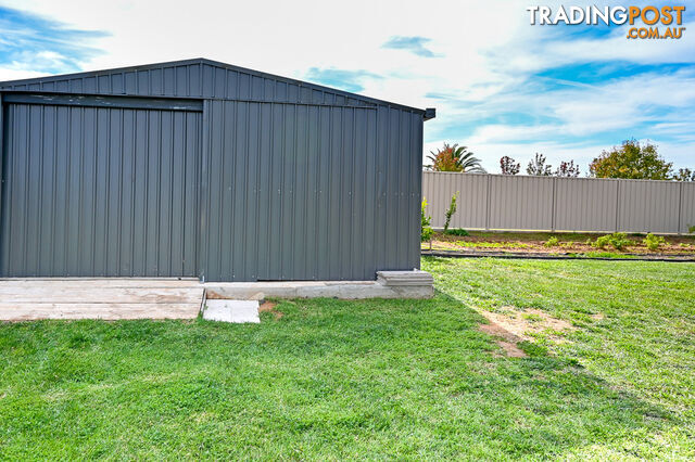 5 Letona Place LEETON NSW 2705