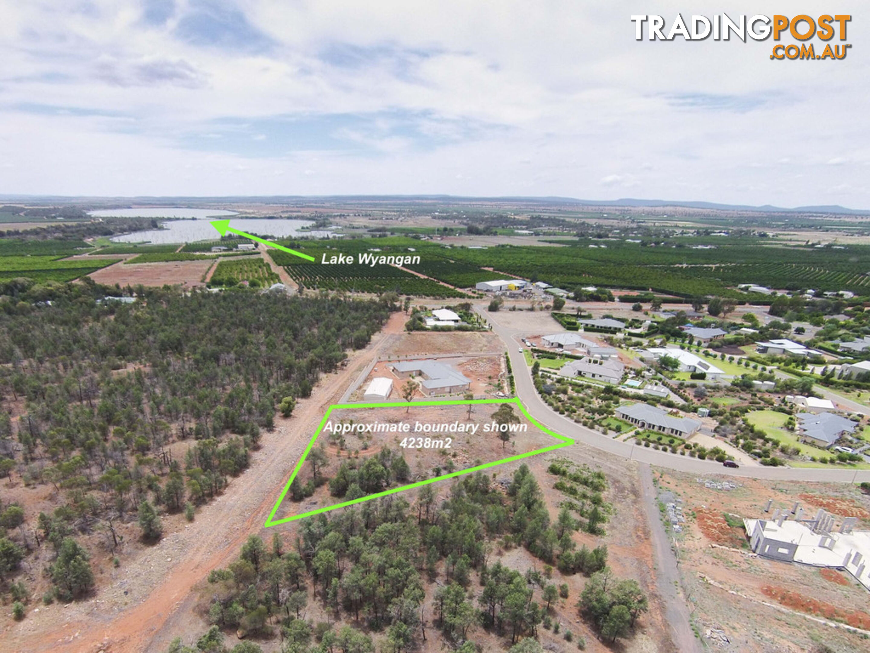 8 Bella Vista Drive LAKE WYANGAN NSW 2680