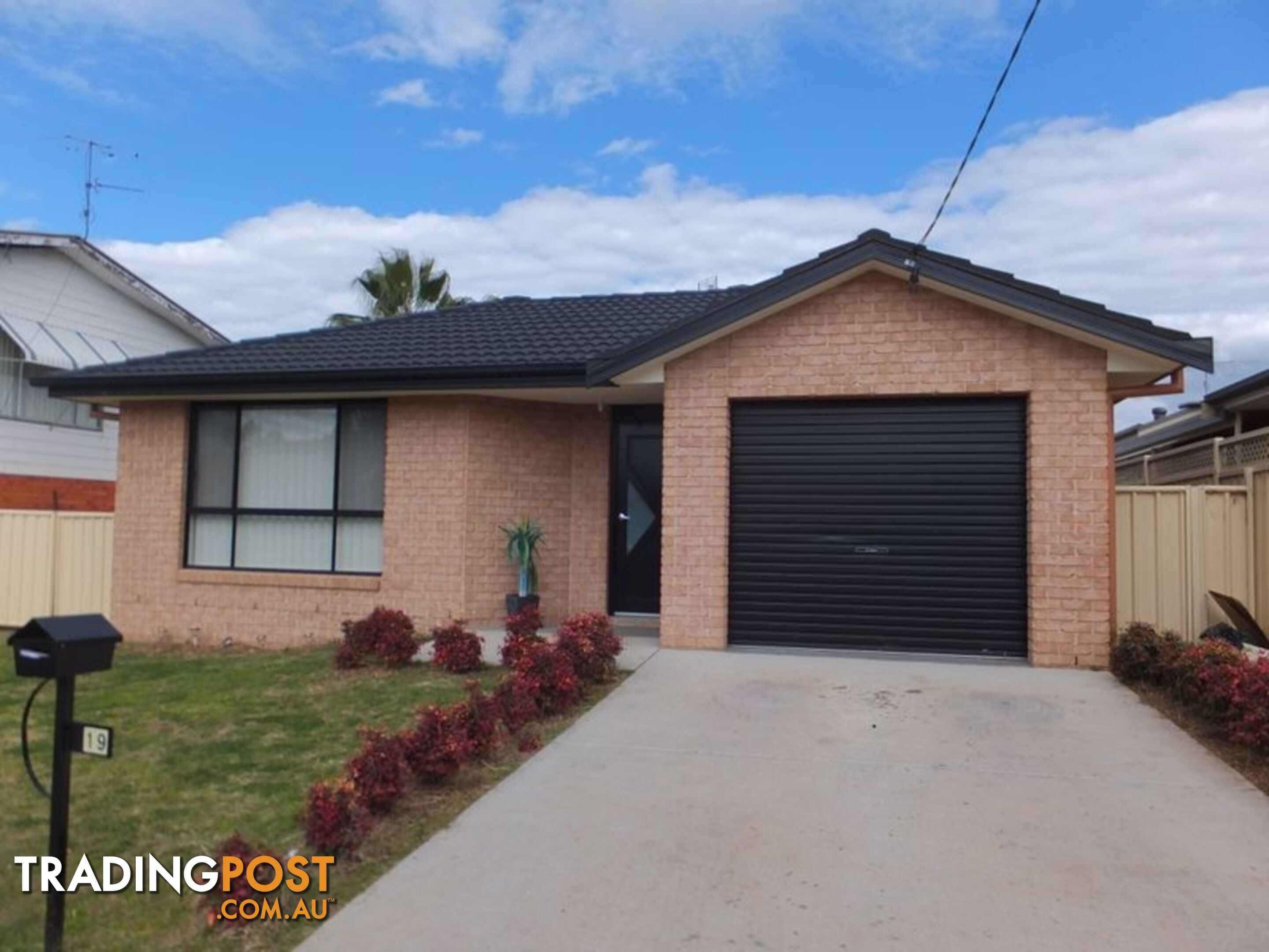 19 Hilda Lane TAMWORTH NSW 2340