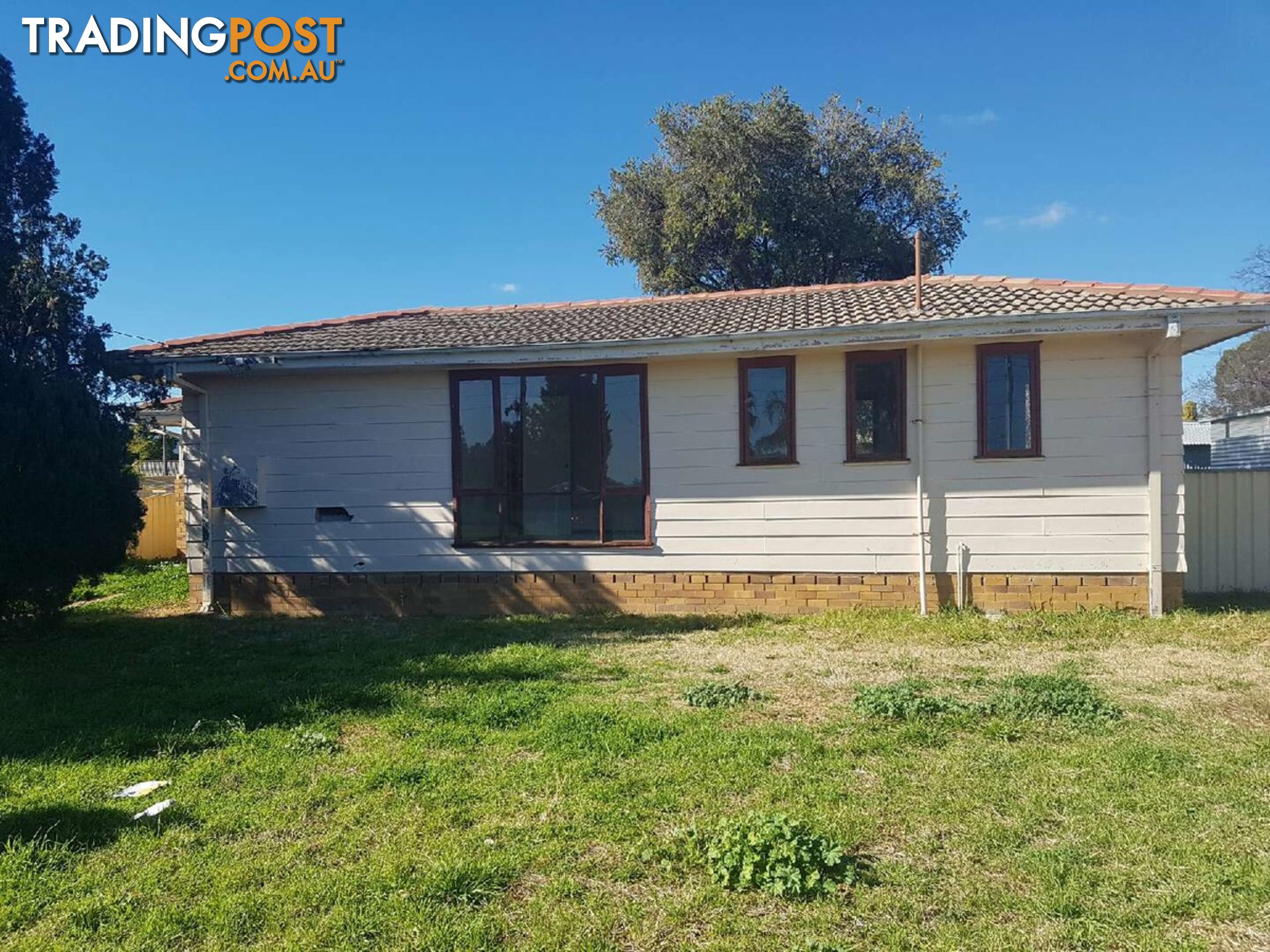 25 Sue Crescent TAMWORTH NSW 2340