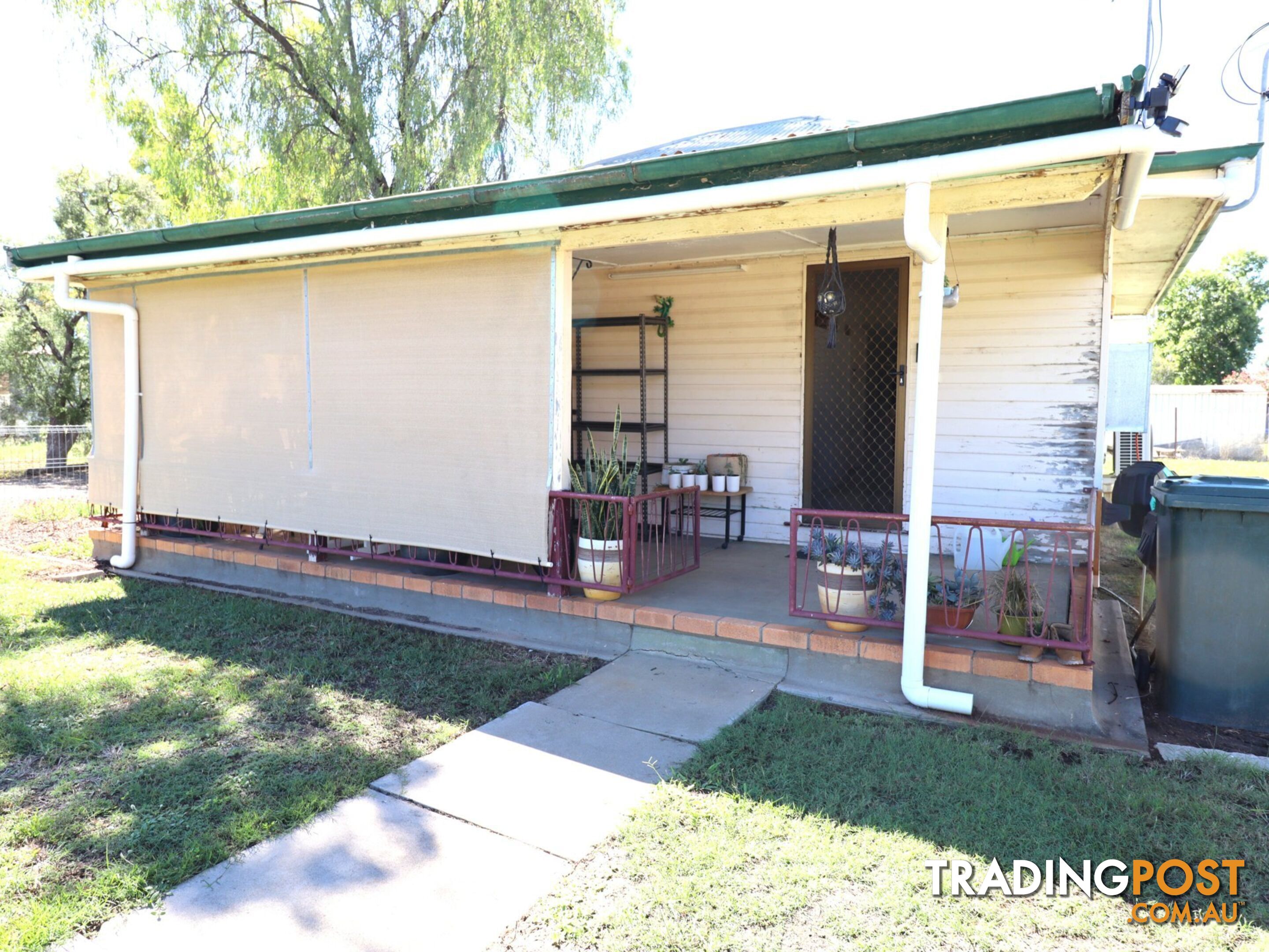 20 Lewis Street ROMA QLD 4455