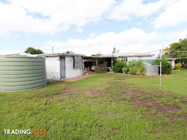 19 Russell Street WALLUMBILLA QLD 4428