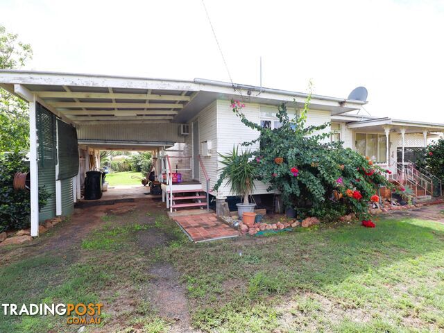 19 Russell Street WALLUMBILLA QLD 4428