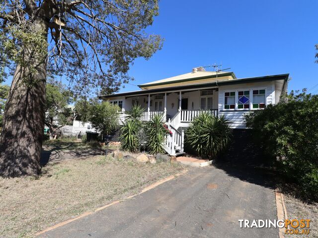 12 Mayne Street ROMA QLD 4455