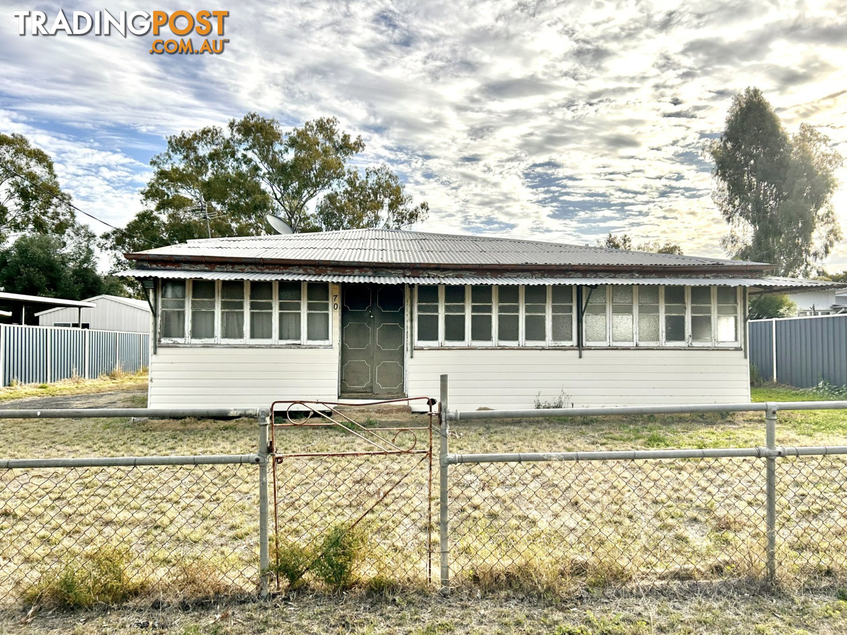 70 Northern Road ROMA QLD 4455